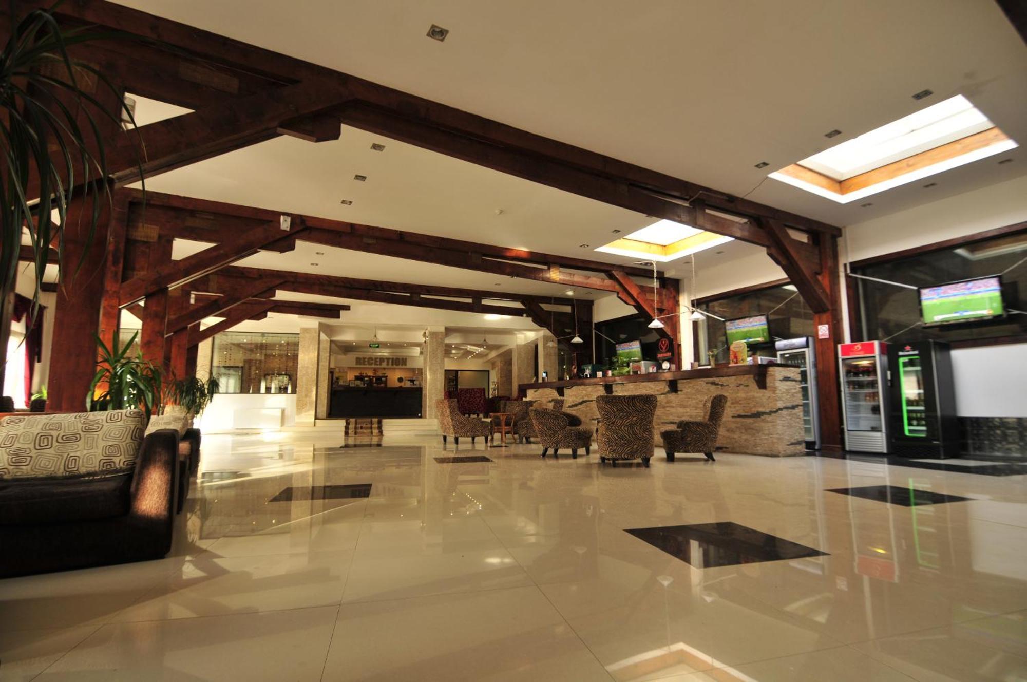 מויצ'ו דה סוס Mistral Resort מראה חיצוני תמונה
